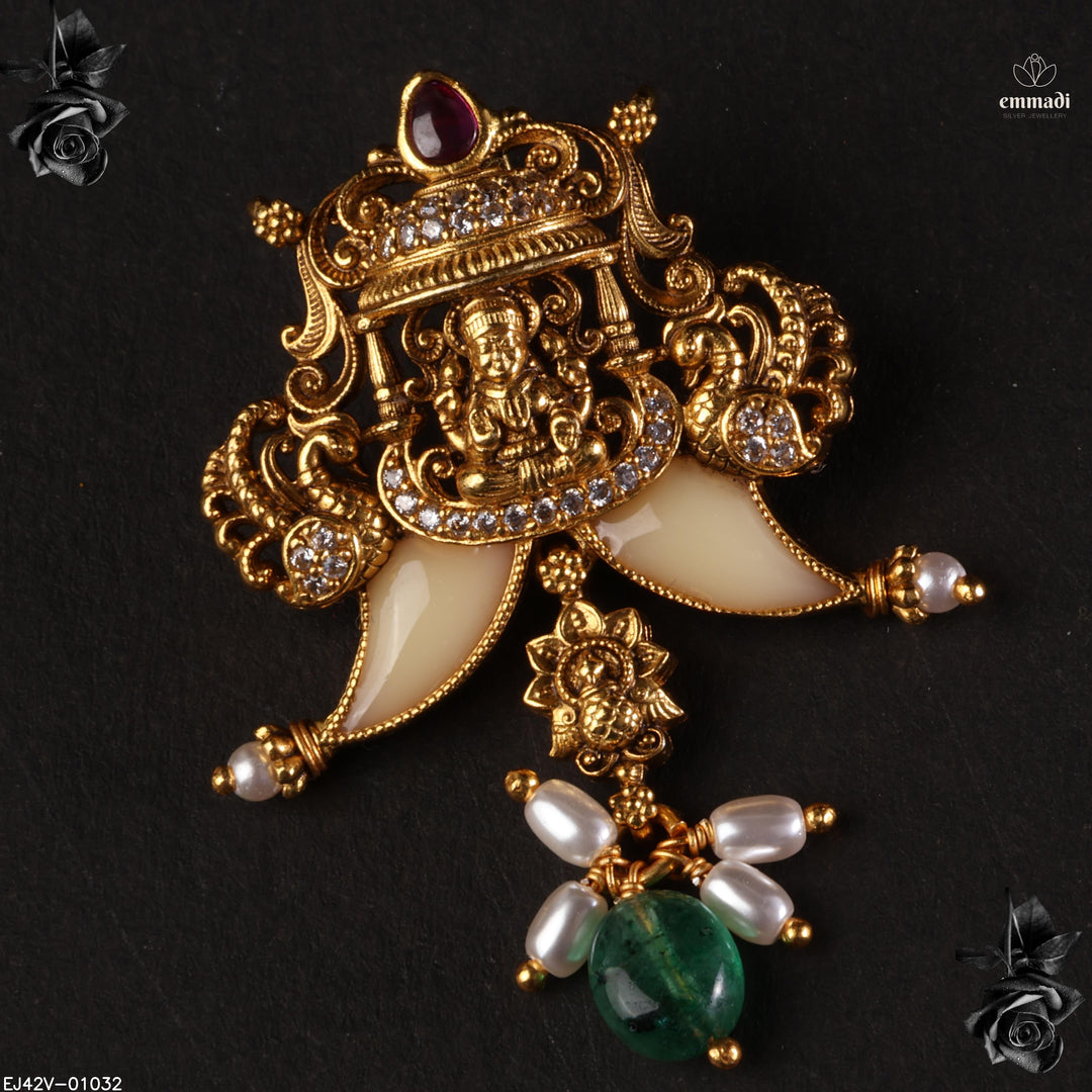 Pendant Antique