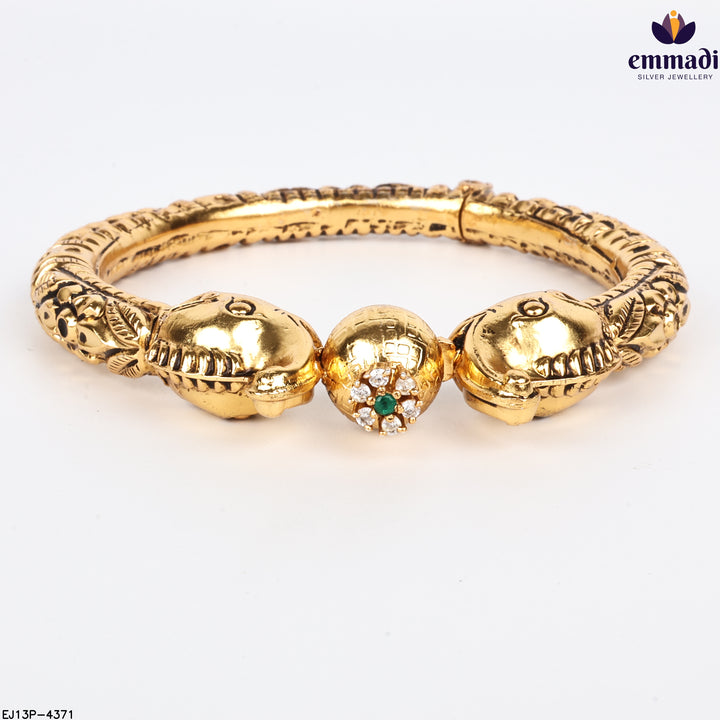 Kada Antique