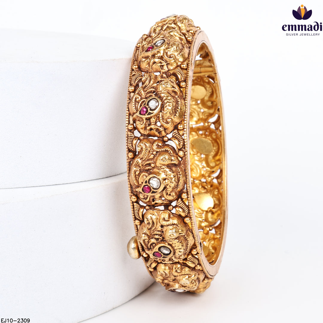 Bangles Kundan