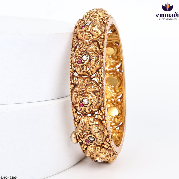Bangles Kundan