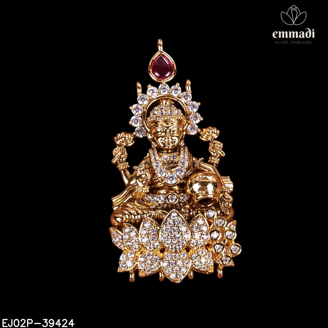 Pendant Brouch Antique