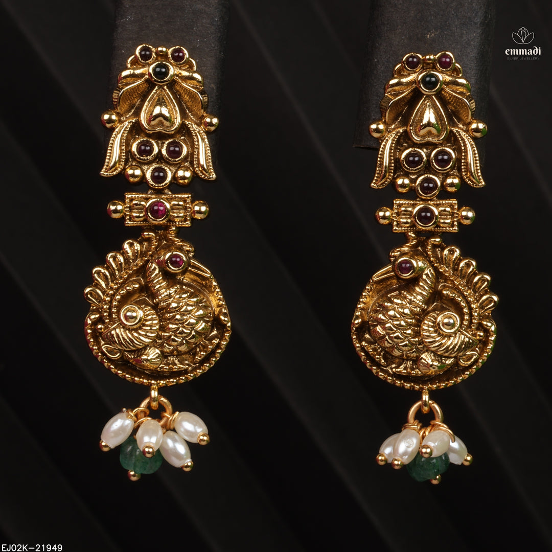 Hangings Antique