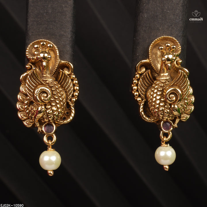 Hangings Antique