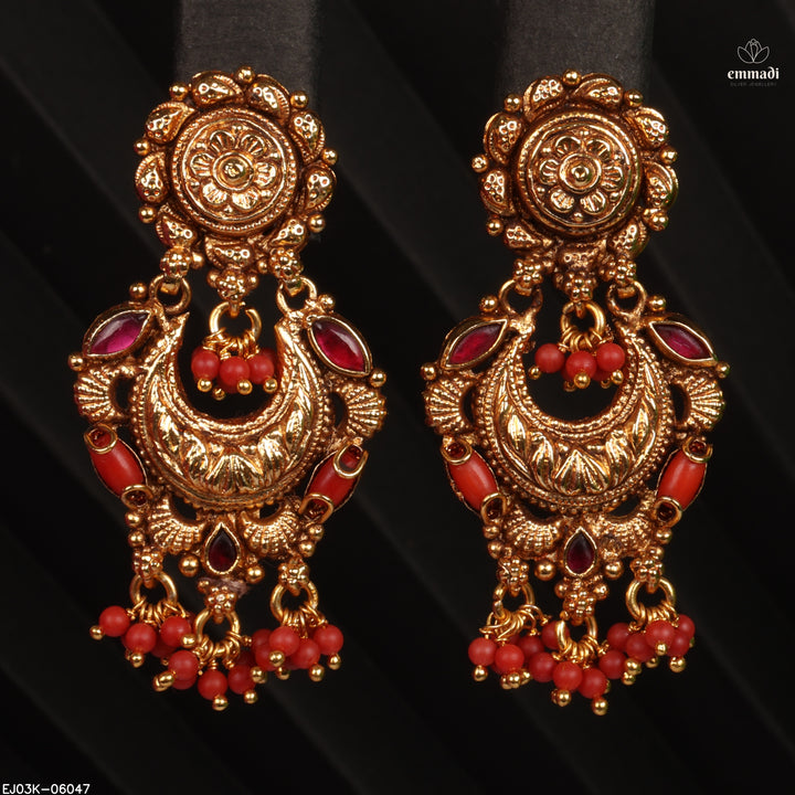 Hangings Antique
