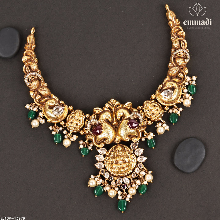 Short Necklace Moissanite Nakshi