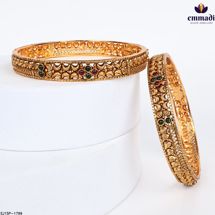 Bangles Kundan Nakshi