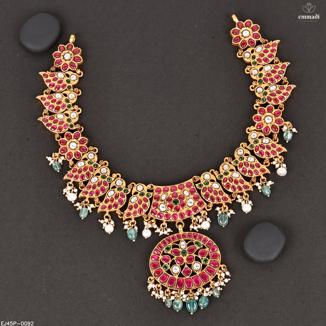 Short Necklace Kundan