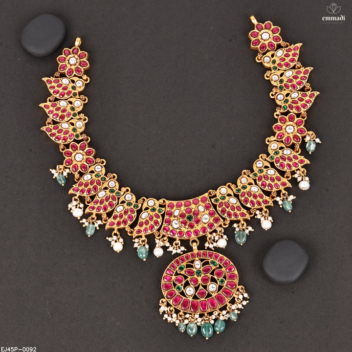 Short Necklace Kundan