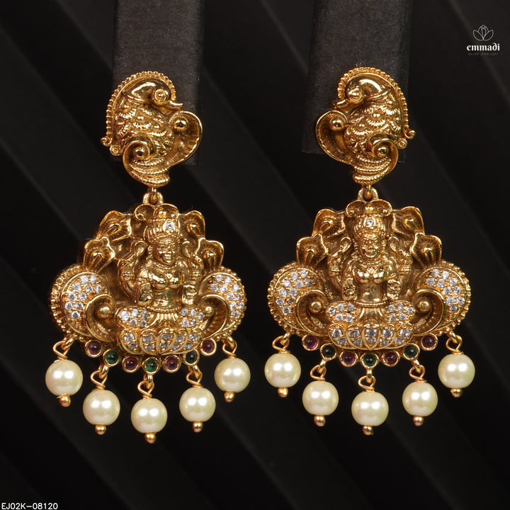 Hangings Antique