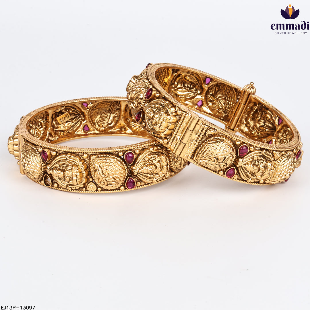 Bangles Nakshi