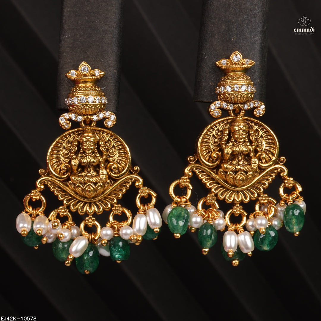 Hangings Antique