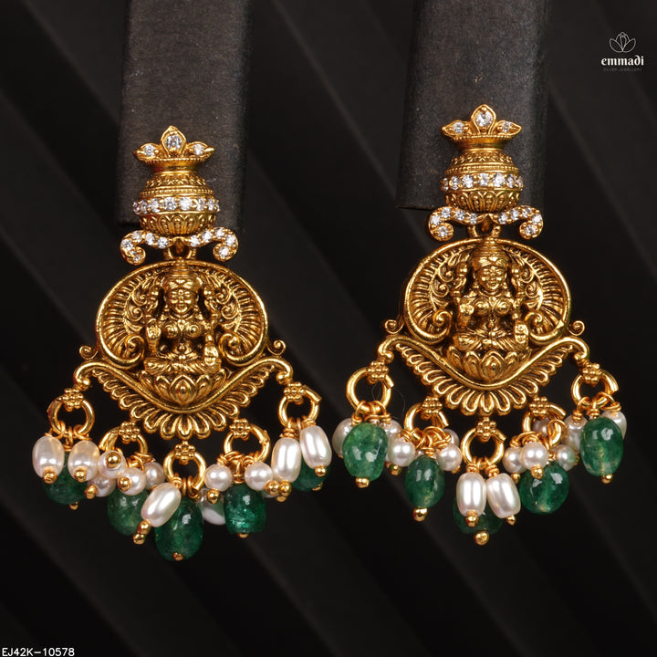 Hangings Antique