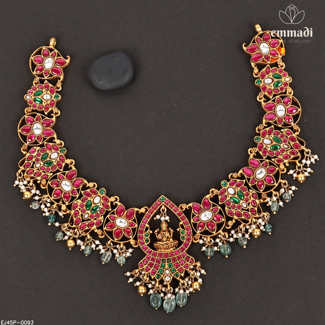 Short Necklace Kundan