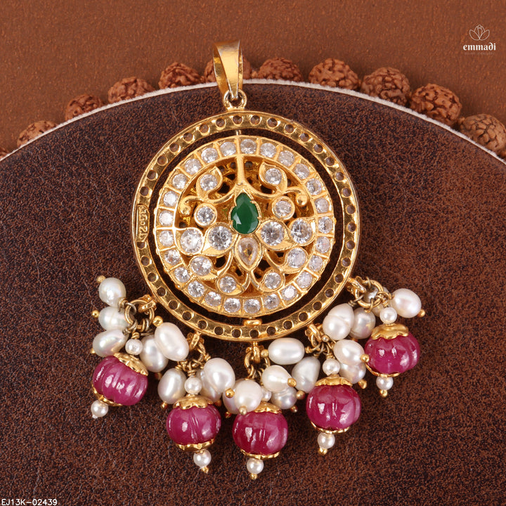 Pendant Antique