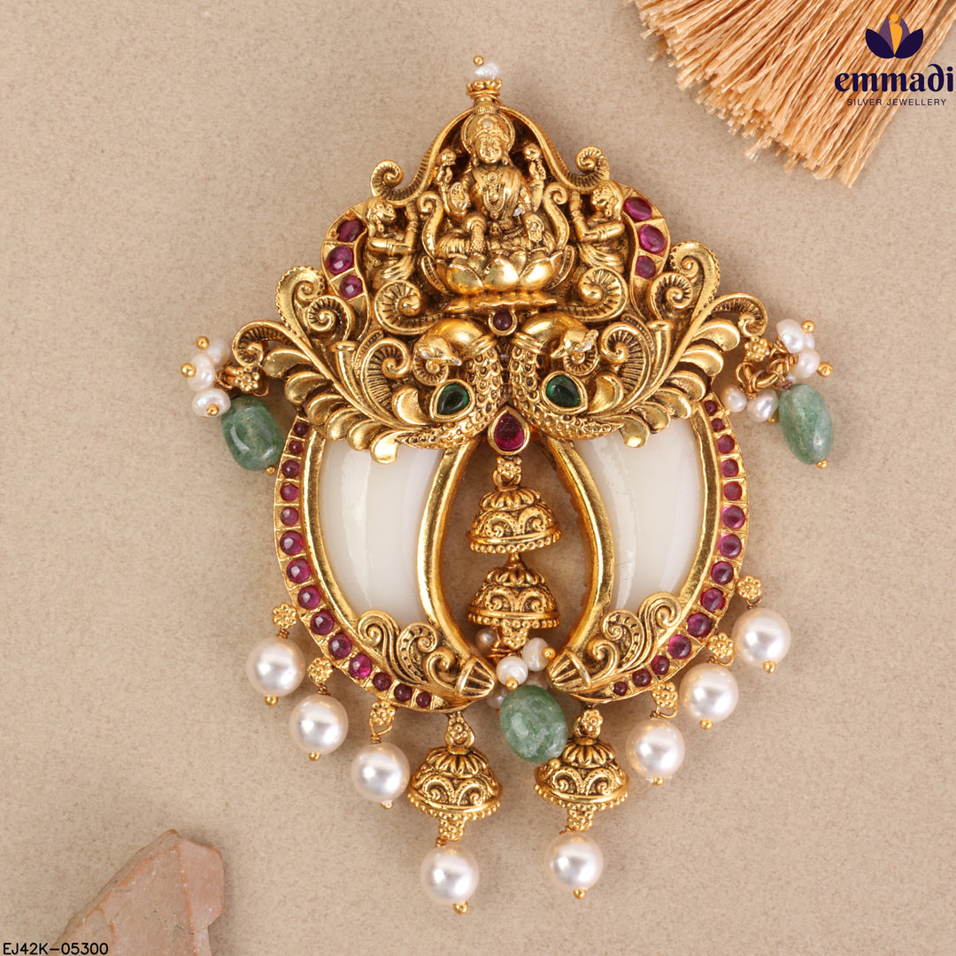 Pendant Antique
