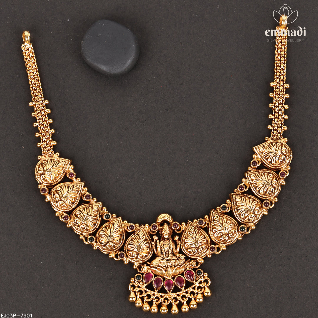 Short Necklace Antique