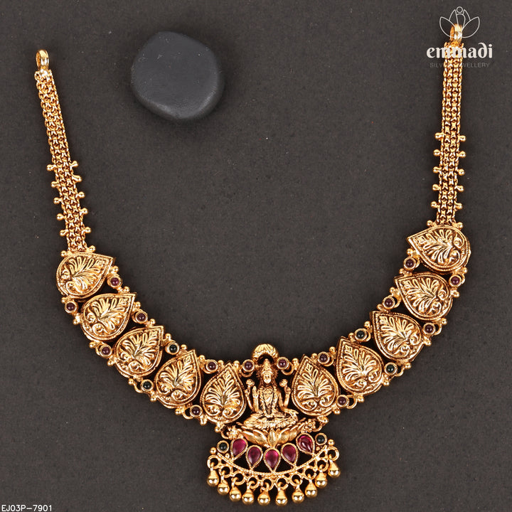 Short Necklace Antique