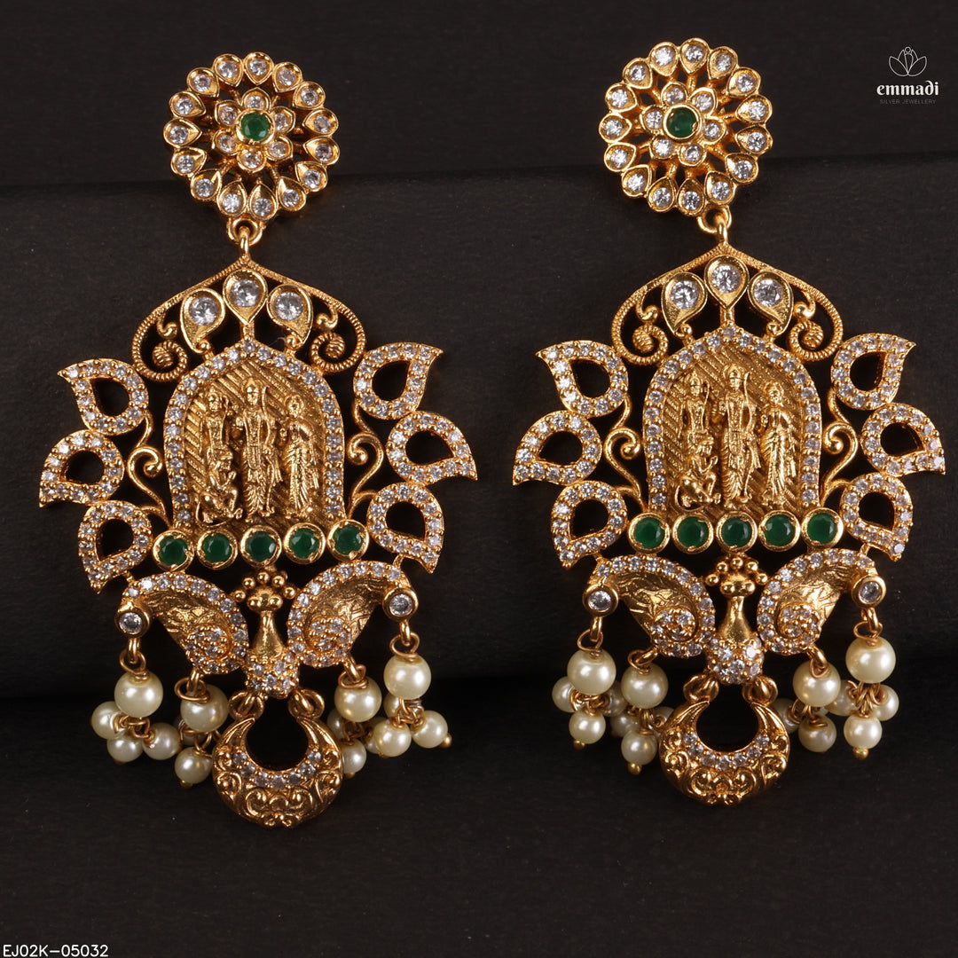 Hangings Antique
