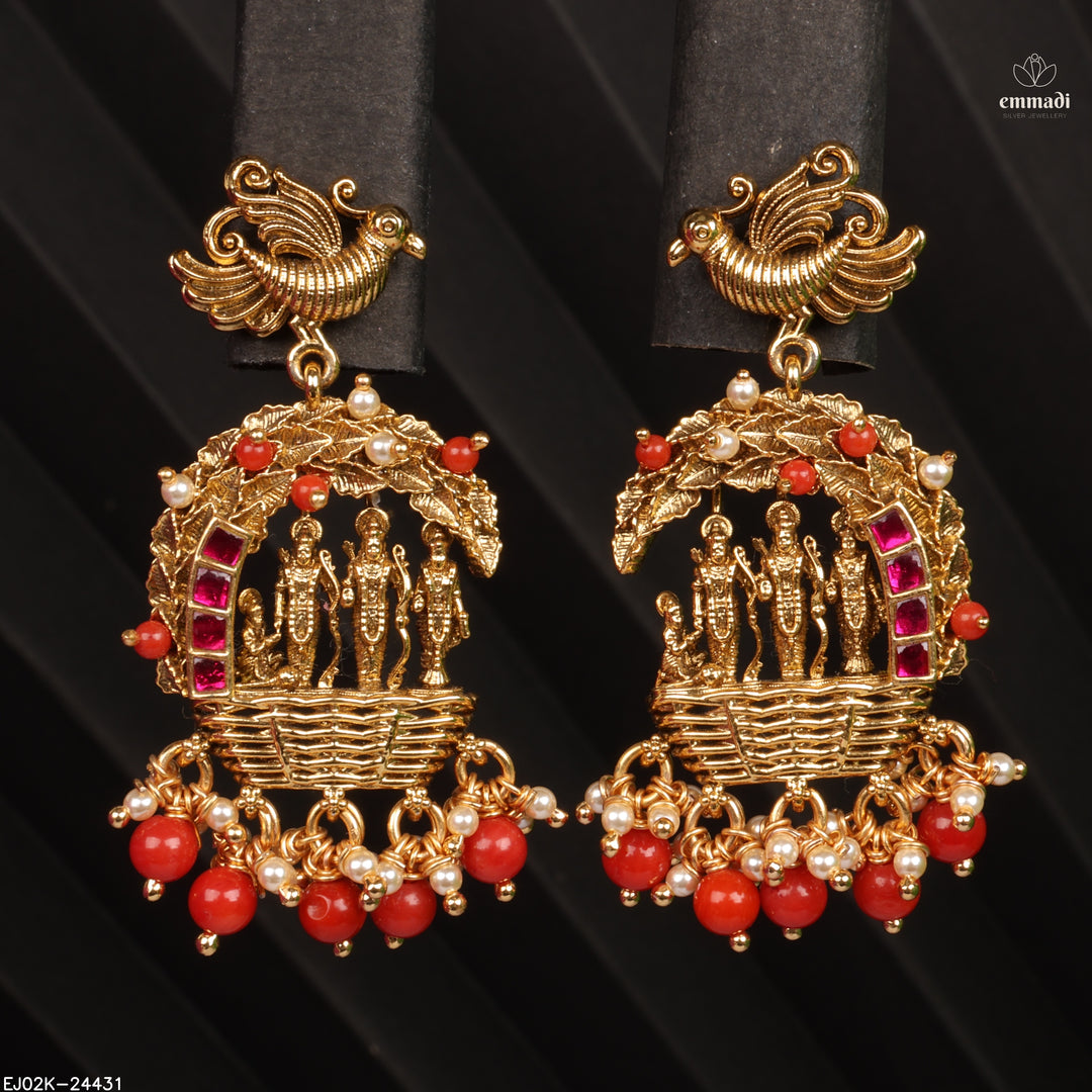 Hangings Premium Kundan Nakshi