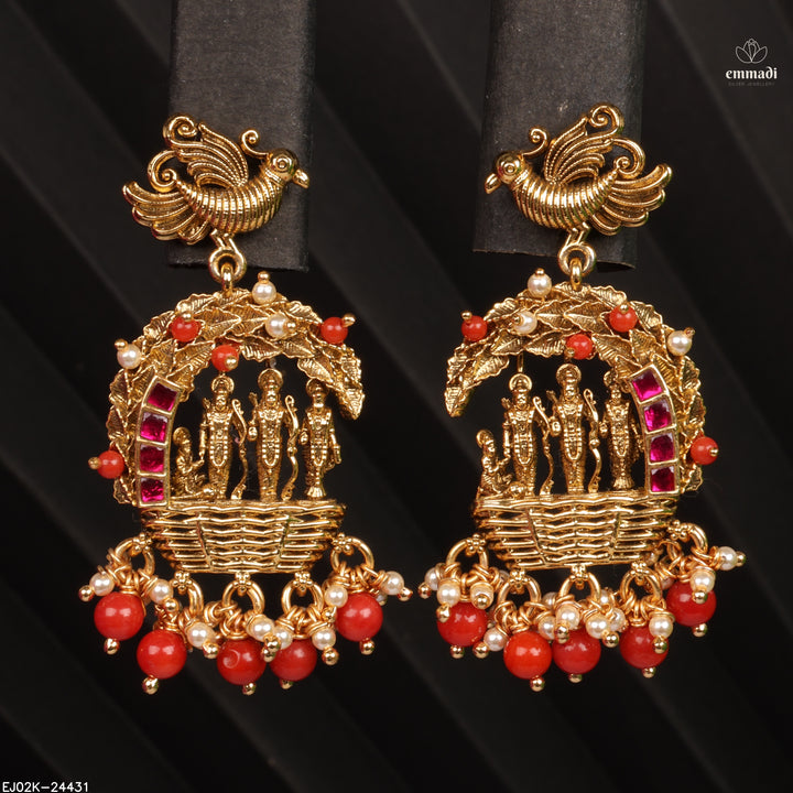 Hangings Premium Kundan Nakshi