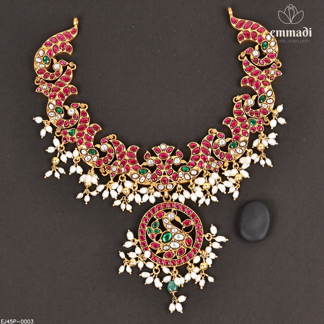 Short Necklace Kundan