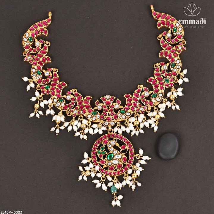 Short Necklace Kundan