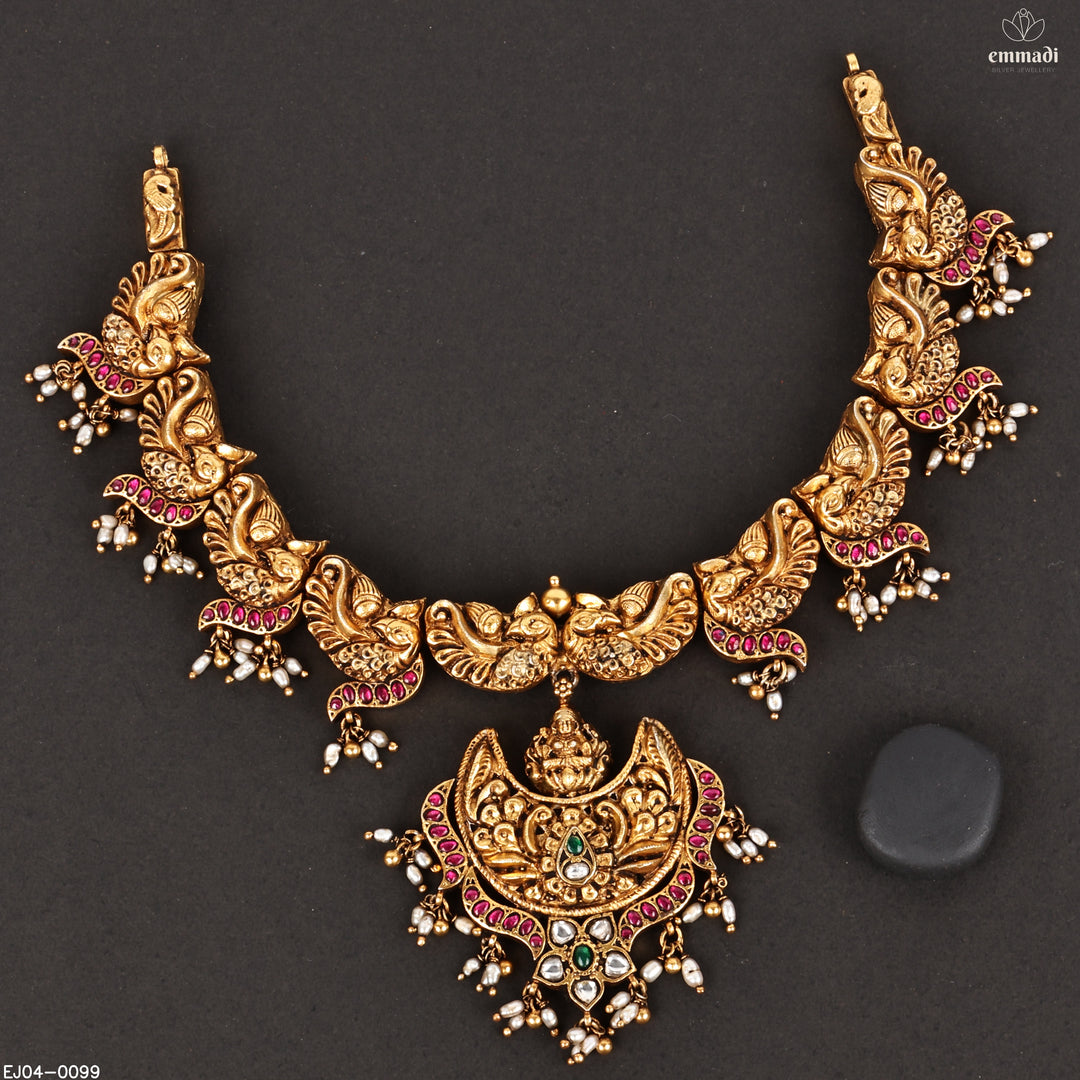 Short Necklace Kundan