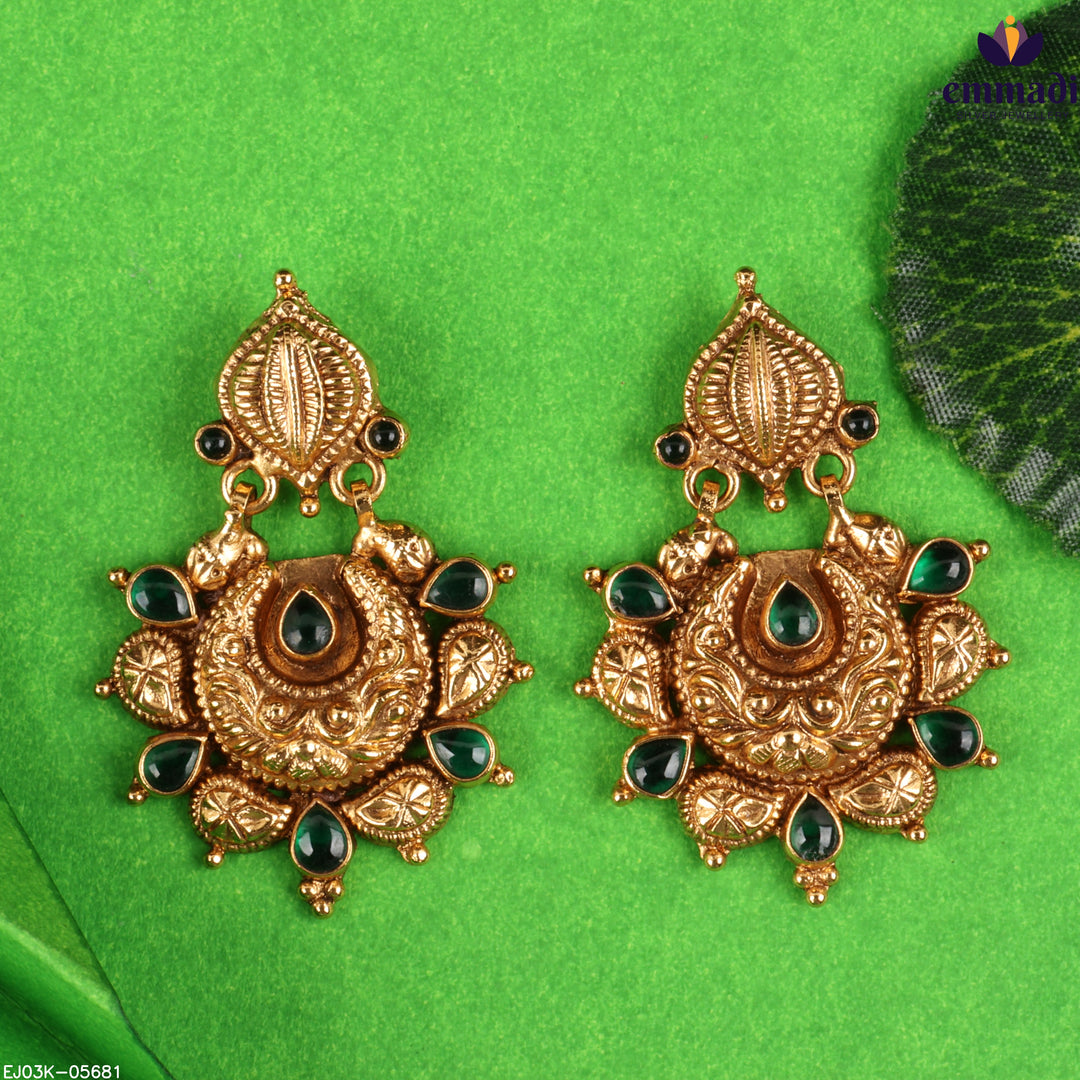 Hangings Kundan Nakshi
