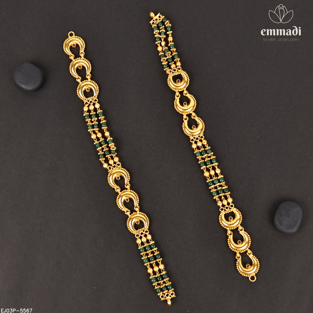 Short Necklace Antique