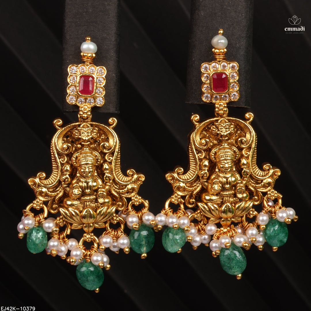 Hangings Antique