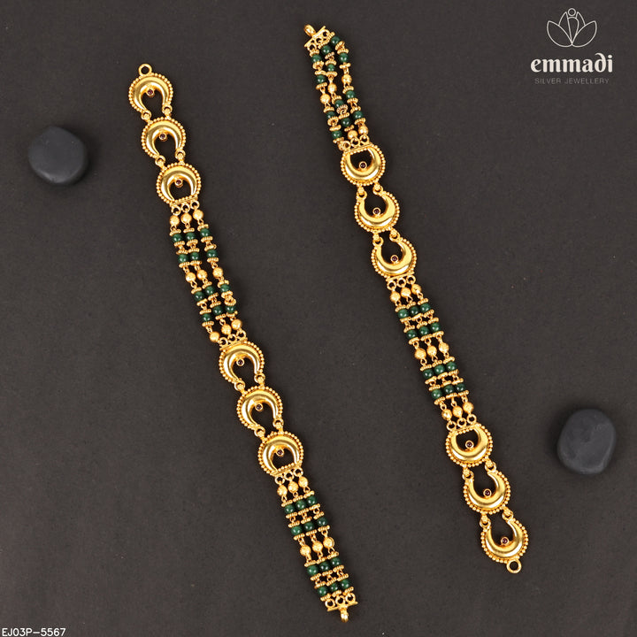 Short Necklace Antique