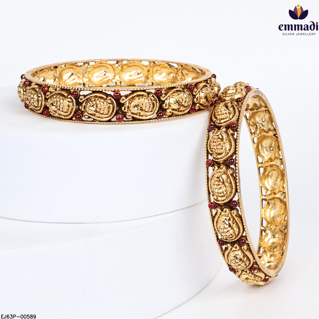 Bangles Kundan Nakshi