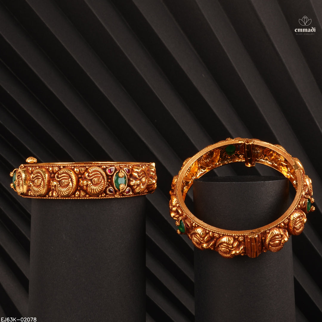 Bangles Kundan Nakshi
