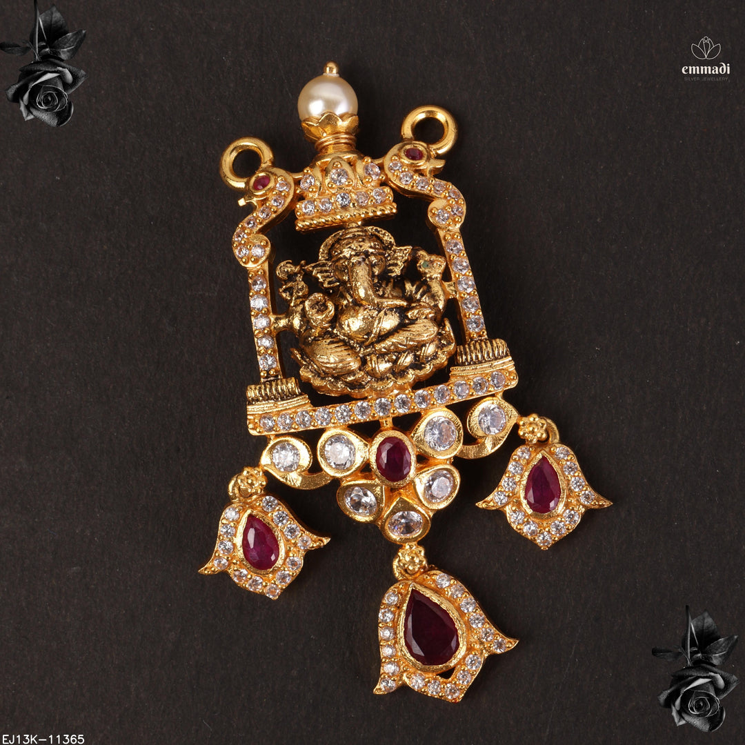Pendant Antique