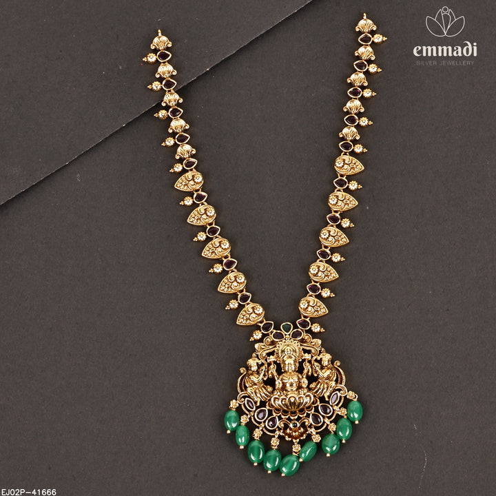 Short Necklace Antique