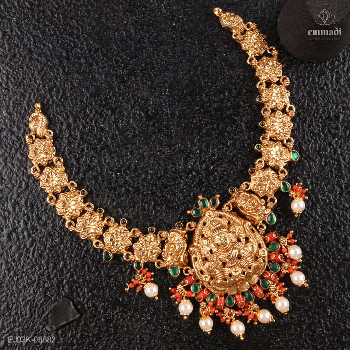 Short Necklace Kundan Nakshi