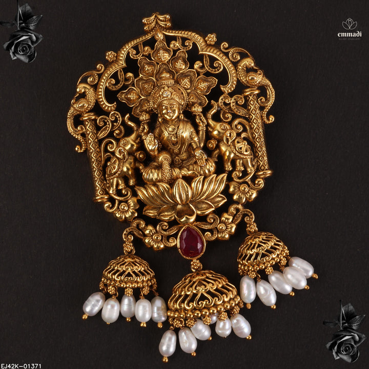Pendant Antique