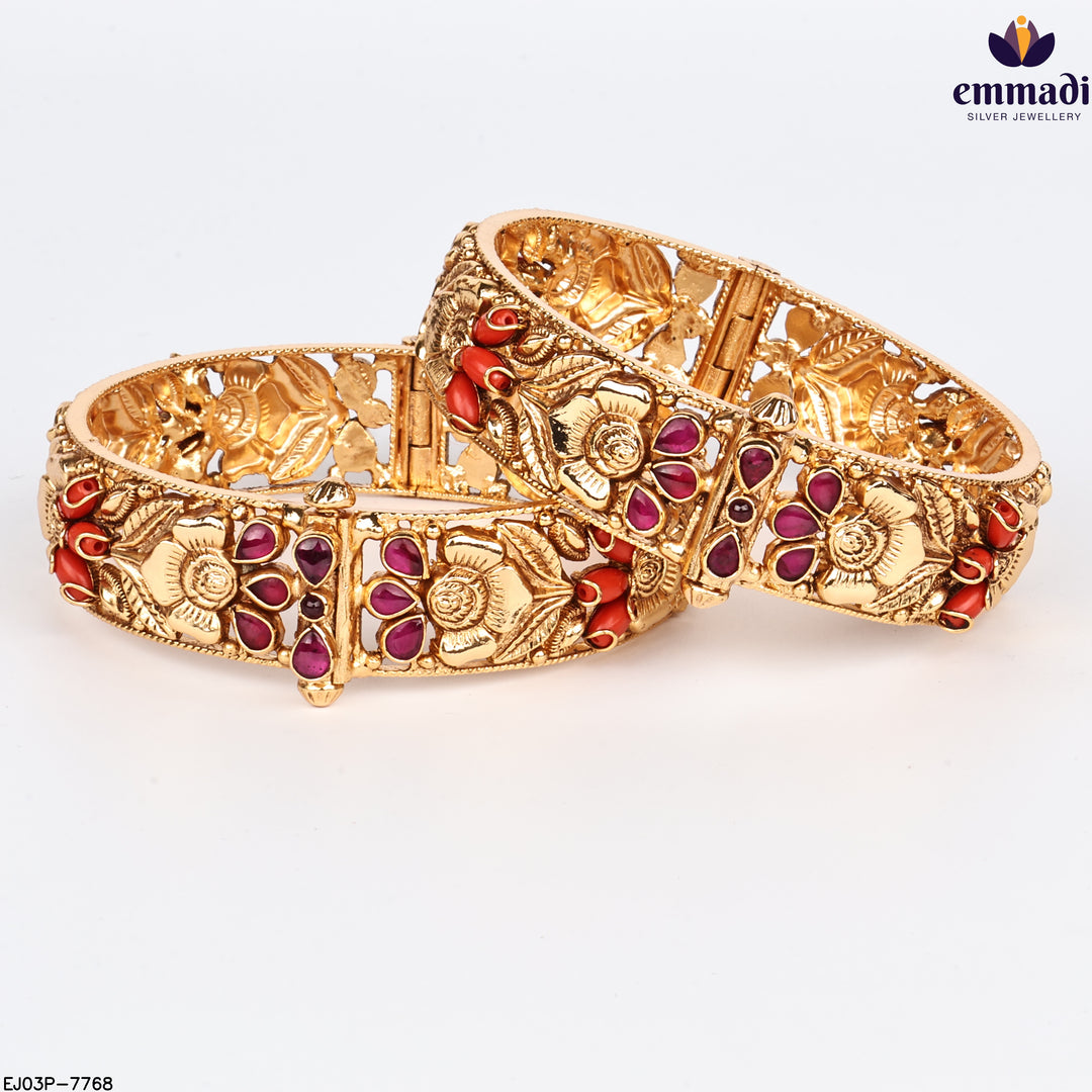 Bangles Kundan Nakshi