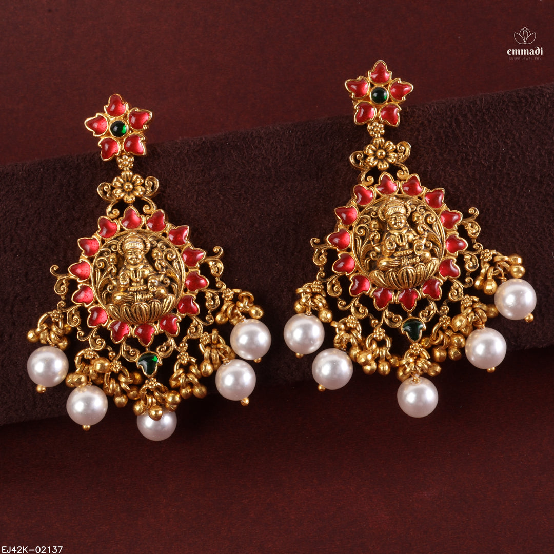 Hangings Kundan