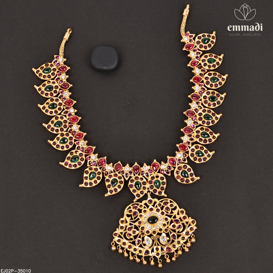 Short Necklace Antique