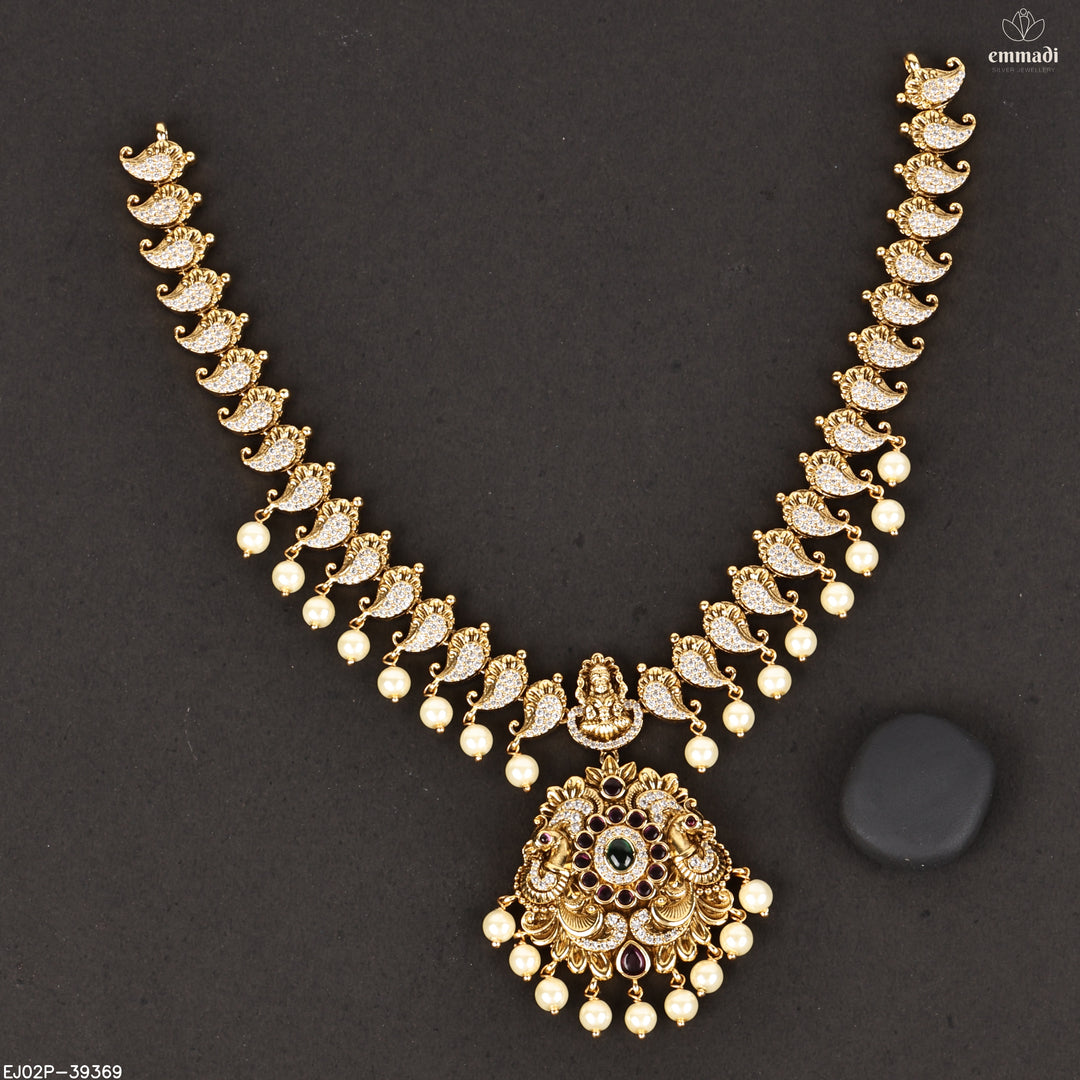 Short Necklace Antique