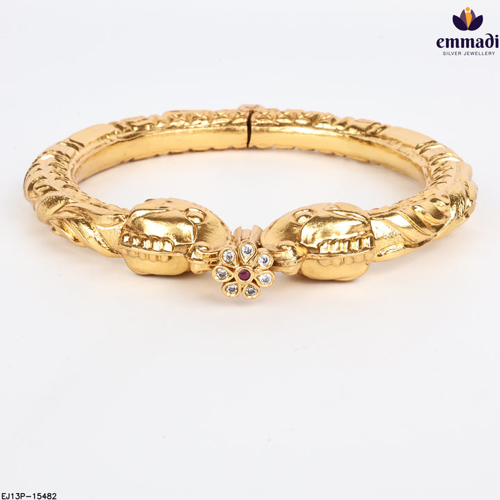 Kada Antique