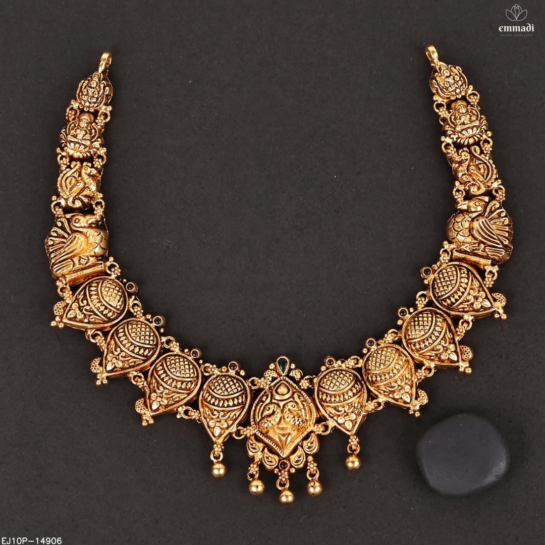 Short Necklace Antique