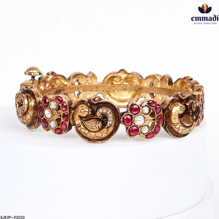 Bangles Kundan Nakshi