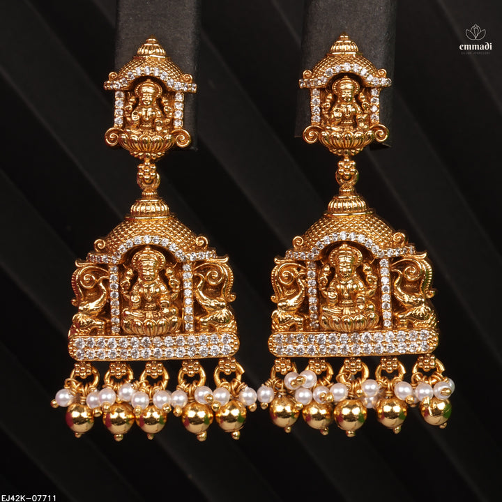 Hangings Premium Nakshi