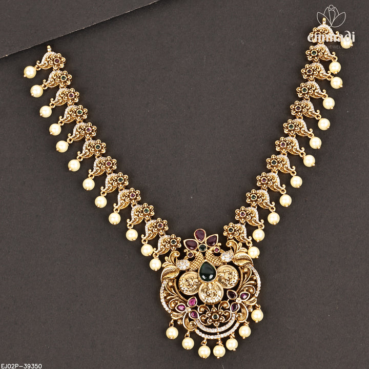 Short Necklace Antique