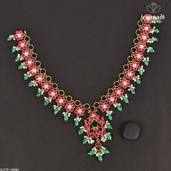 Short Necklace Kundan