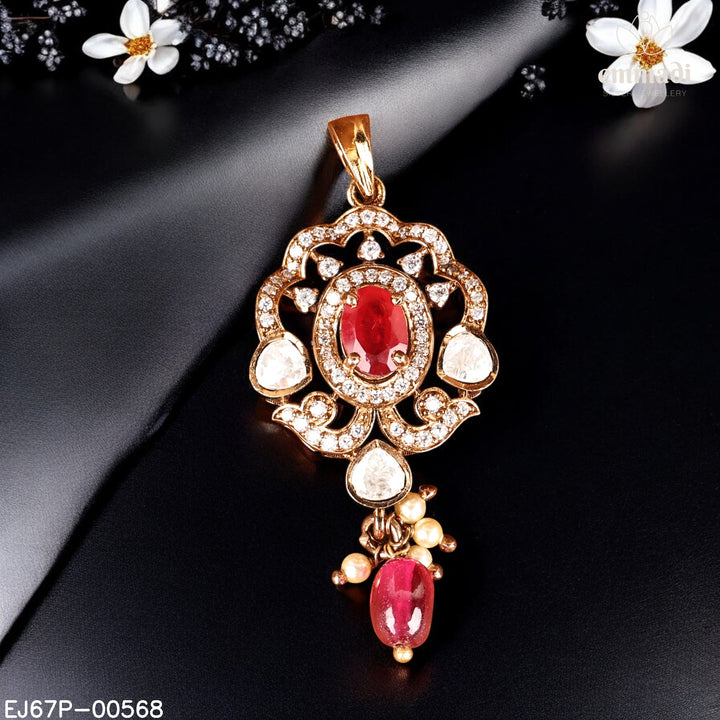 Pendant Moissanite