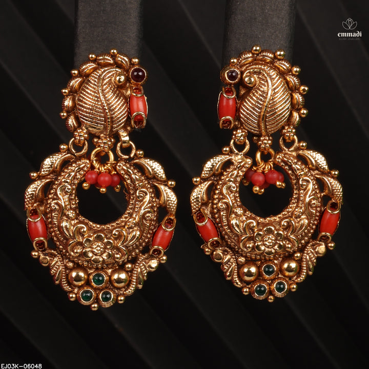 Hangings Antique