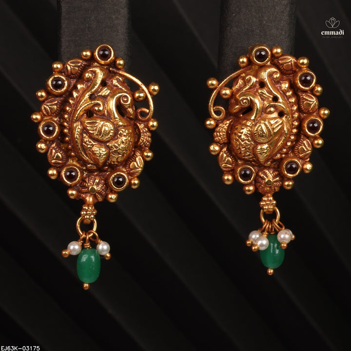 Hangings Antique